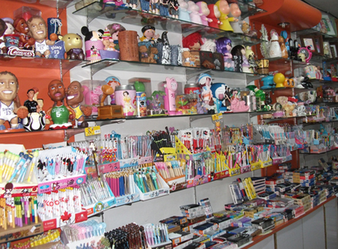 小文具，大世界 文具店里的时光故事
